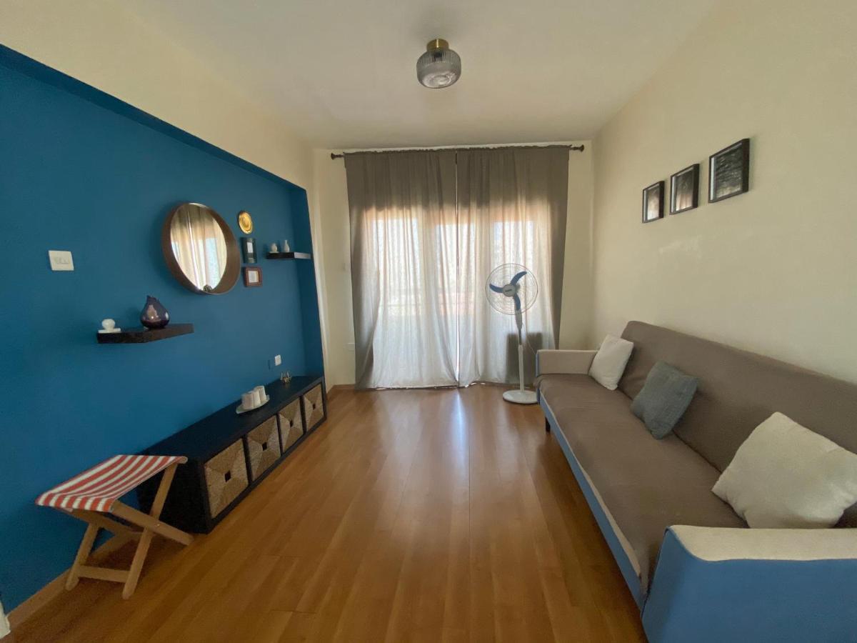 Lovely , Cozy , Modern Seaside Apartment Larnaca Exterior photo